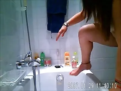 ახალგაზრდა ძუკნა